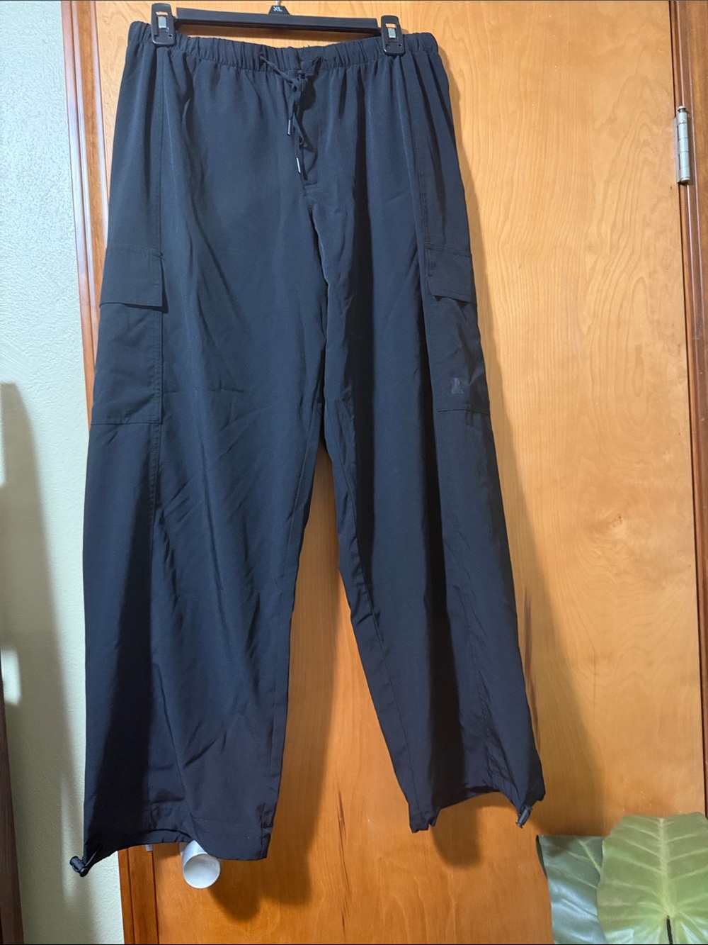 PINK Victoria's Secret Black Wide Leg Cargo Pants